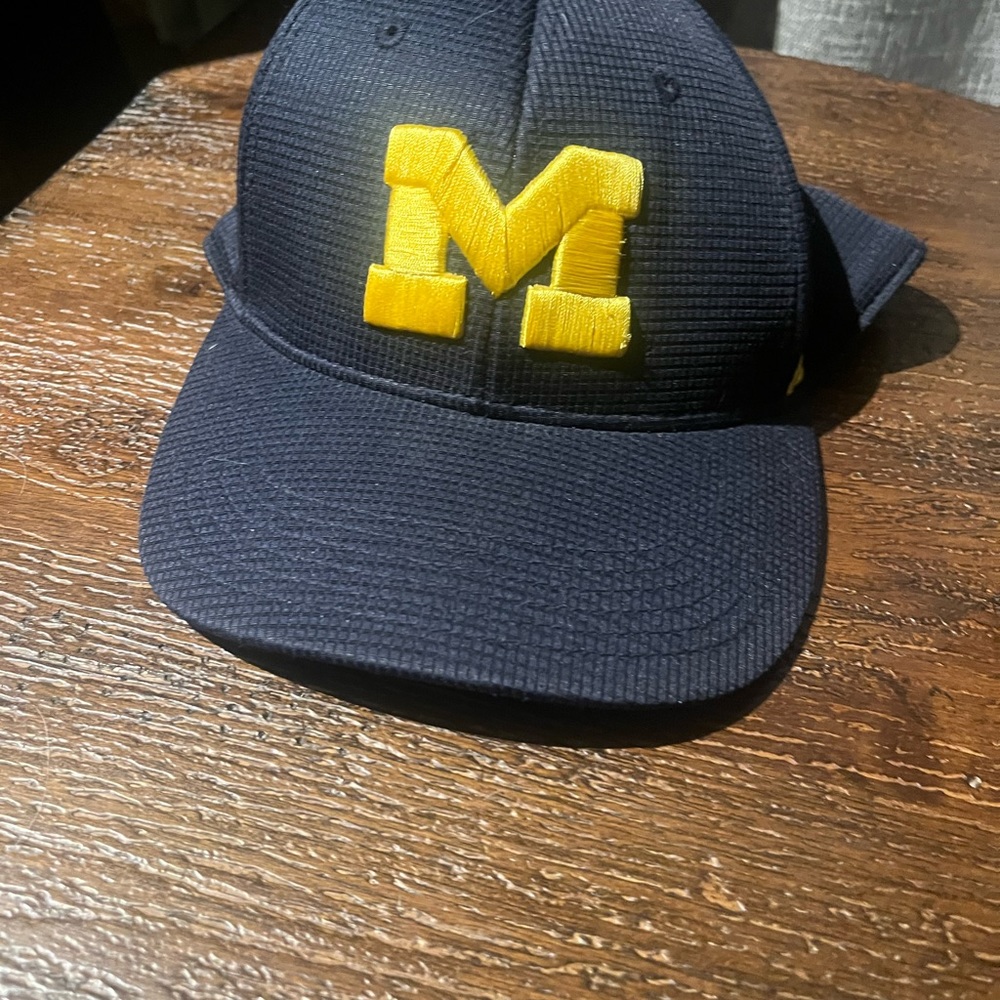 University of Michigan flex fit hat